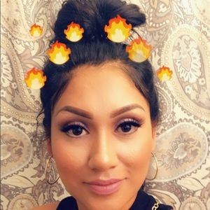 Meet your Posher, Annette